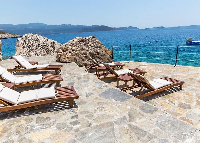 Hadrian Szálloda 2*