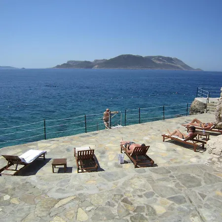 Hadrian Hotel