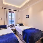 Hotel Hadrian 2*