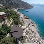 Hadrian Hotel